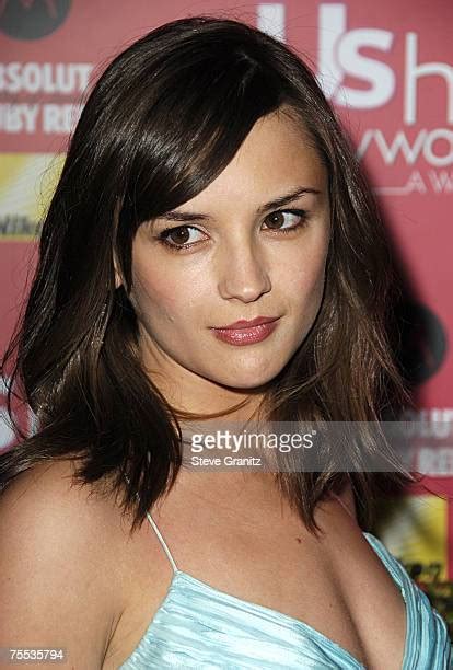 rachael leigh cook in bikini|198 Rachael Leigh Cook Hot Stock Photos & High .